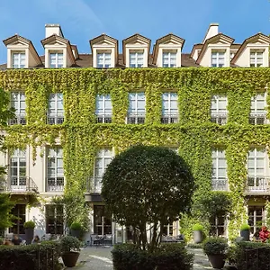 ***** Hotel Le Pavillon De La Reine & Frankreich